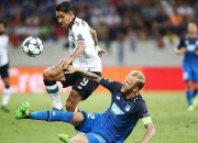 开云体育下载-弗赖堡输球，教练怒斥球队表现不力