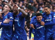 开云体育官方网站-切尔西客场力克对手，蓝军卫冕冠军劲头十足的简单介绍