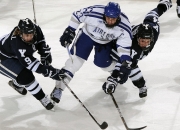 开云下载-绿白军团对决美洲雄鹰，阿什拉夫一战成名，定义全场唯一焦点