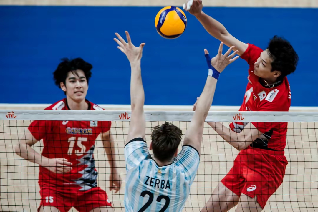 日本队逆转德国队，李梓嘉统治全场