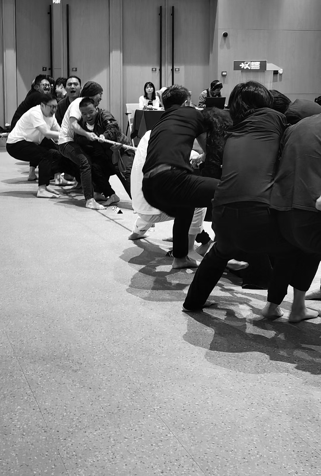 人内部矛盾激化,团队合作尴尬 人内部矛盾激化,团队合作尴尬