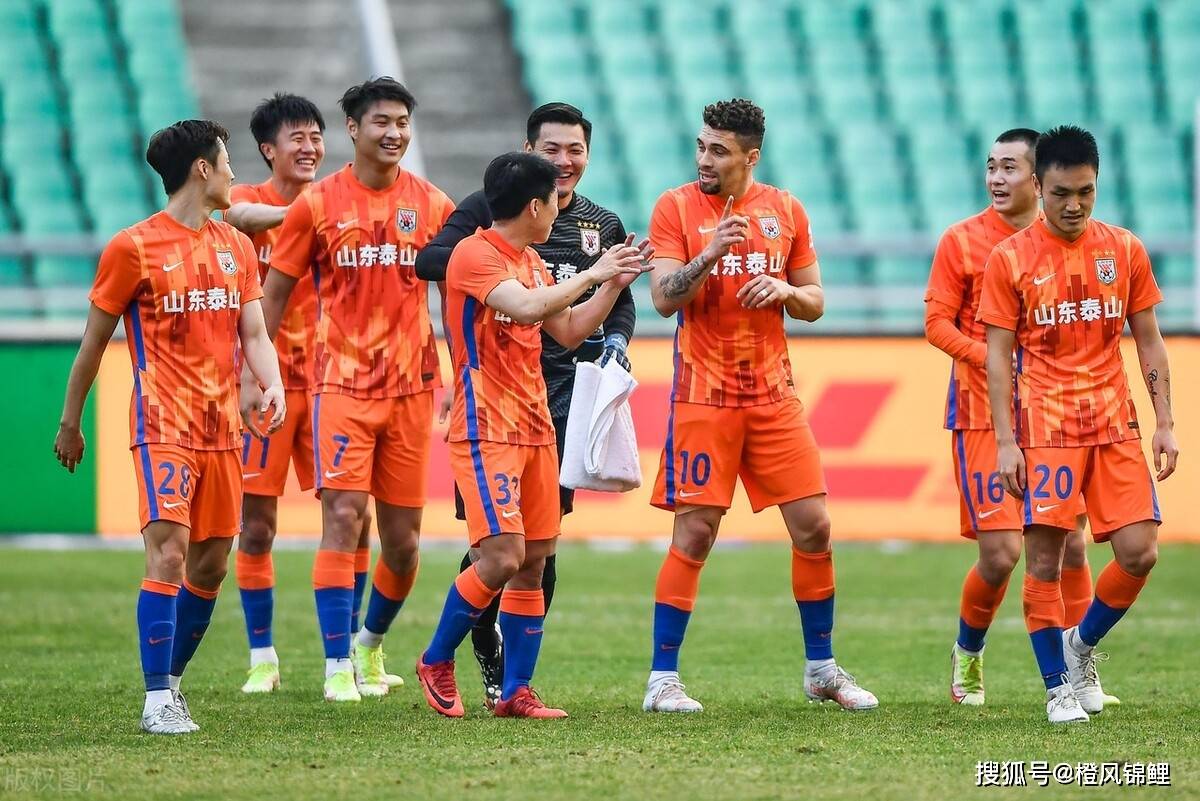 上海队完胜尼克斯,戈贝尔惊艳四座 上海队完胜尼克斯,戈贝尔惊艳四座