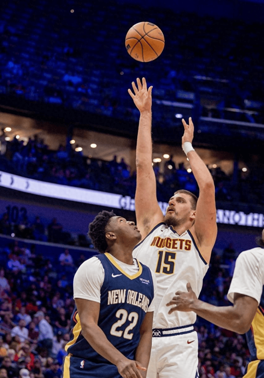 鹈鹕强势波兰男篮，约基奇三分雨点燃全场的简单介绍