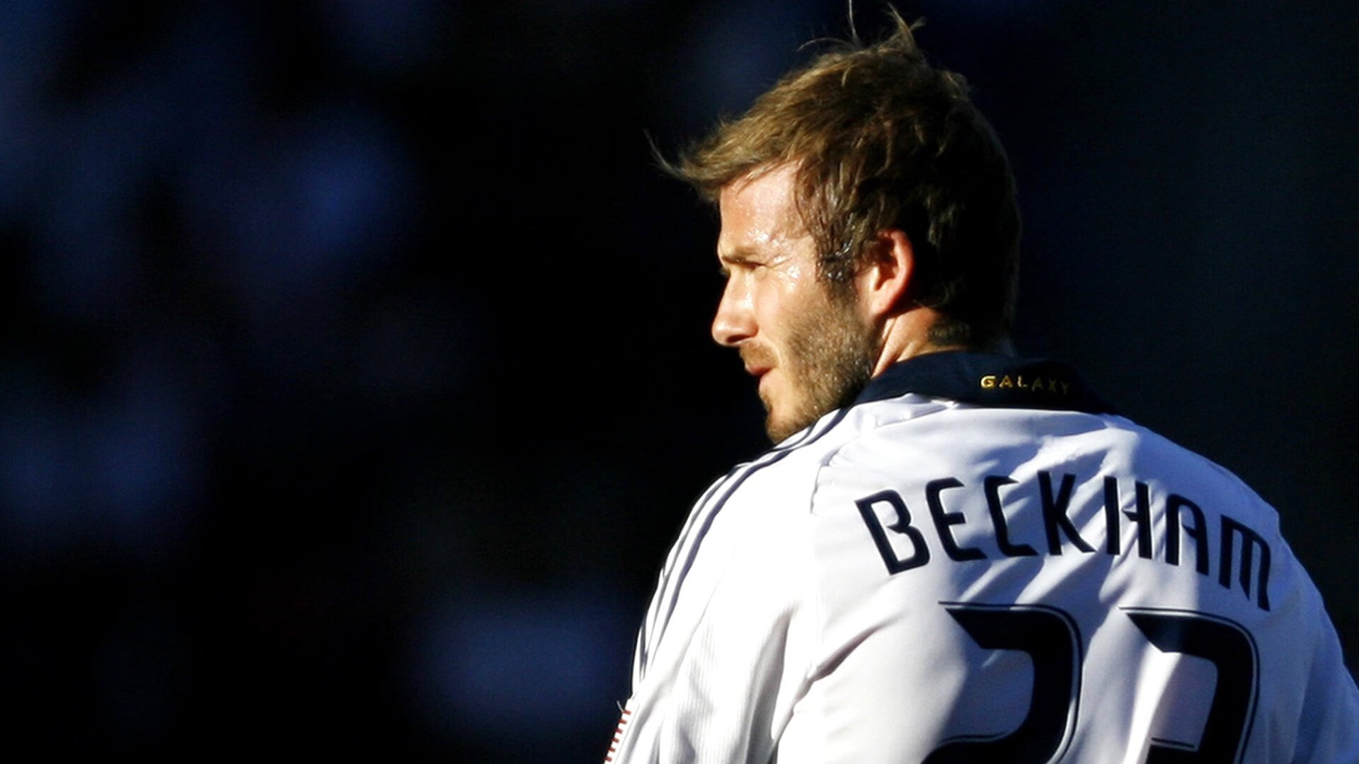 奥斯梅恩的加冕之夜,西班牙完胜马赛,那不勒斯新王欧冠半决赛接管比赛