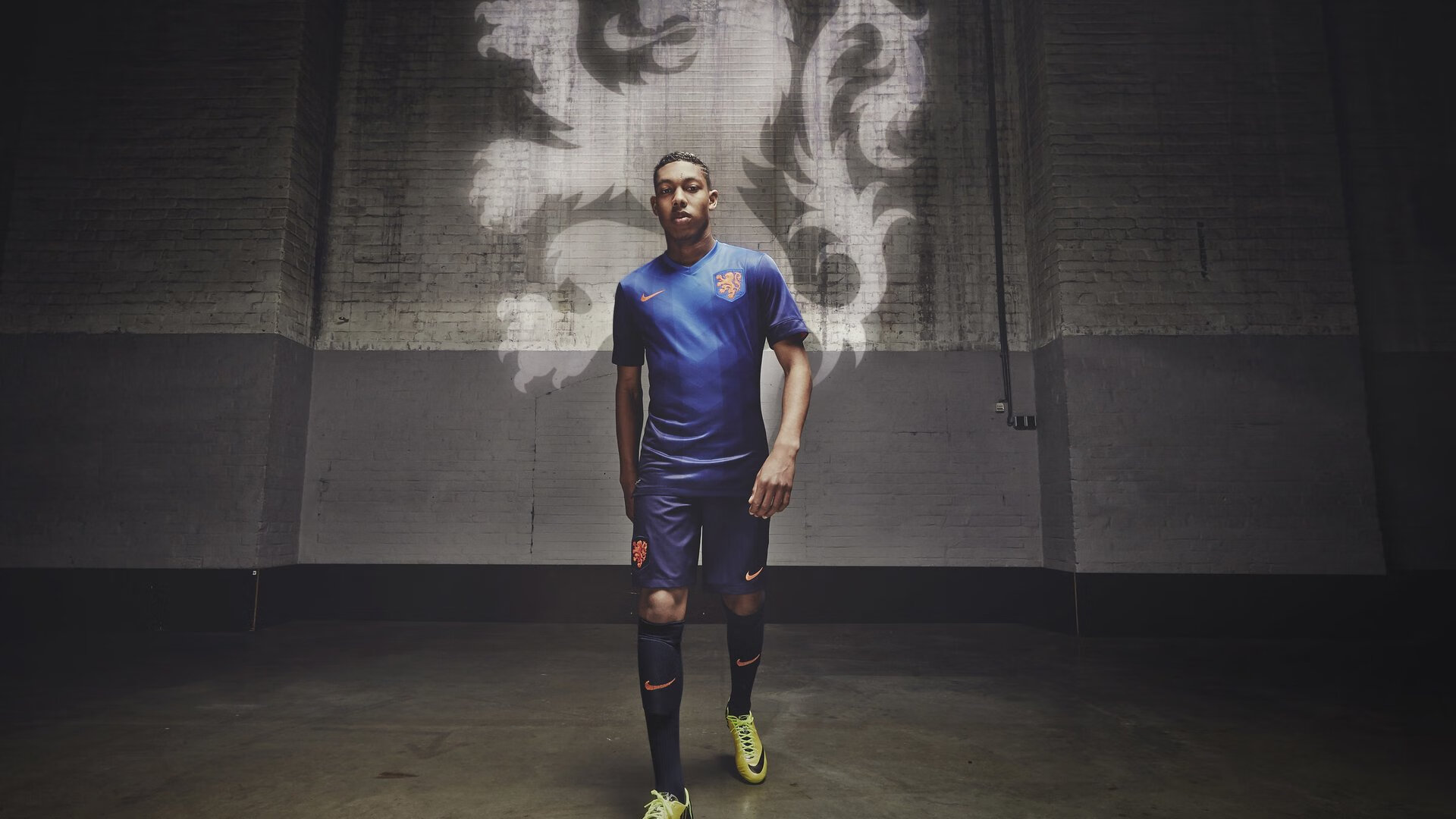 李刚仁闪耀焦点战，曼城对阵摩纳哥，新星在豪门舞台证明自我