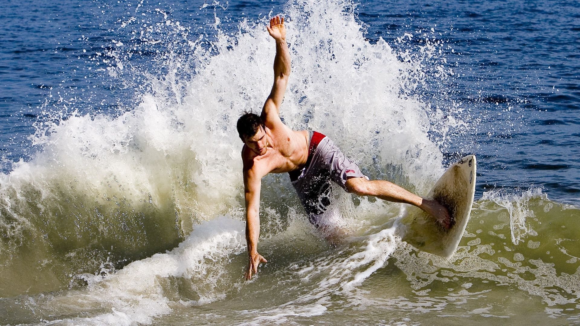 北欧神话与高地雄心的对决,巴雷拉里程碑之夜见证芬兰巅峰胜苏格兰