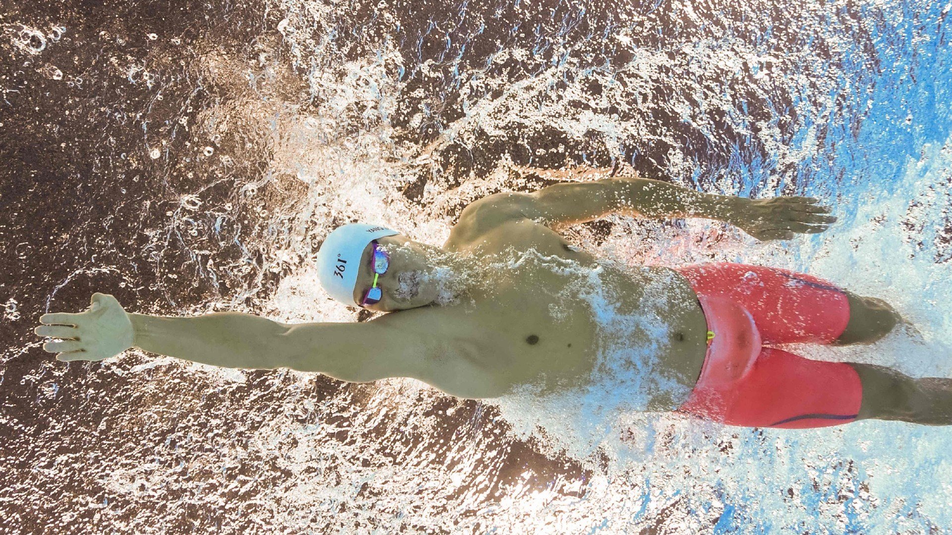 法拉利翻盘红牛车队,皮亚斯特里高光表现,F1新格局的诞生