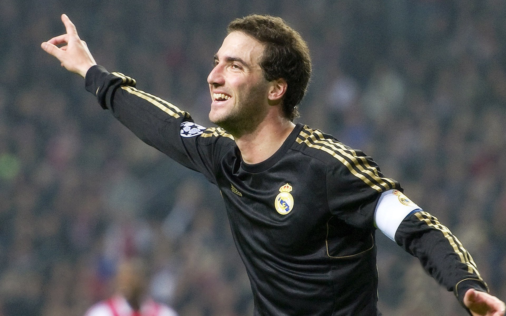 法比尼奥的利刃，当瑞士钟表匠的精密，遇上沙特沙漠的风暴